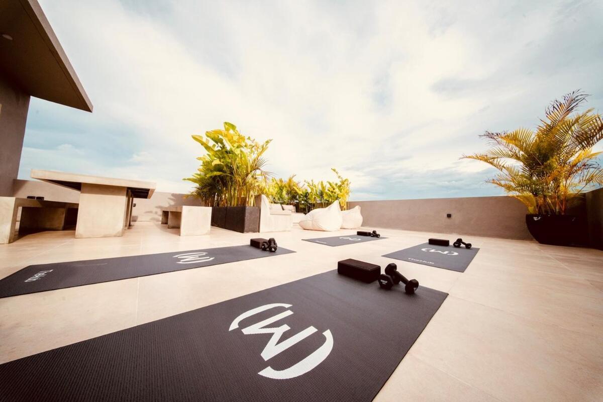 Thehub Pererenan Coworking, Pool And Rooftop Чангу Экстерьер фото